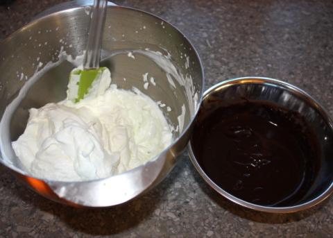 Smotanová torta s jahodami - recept postup 4