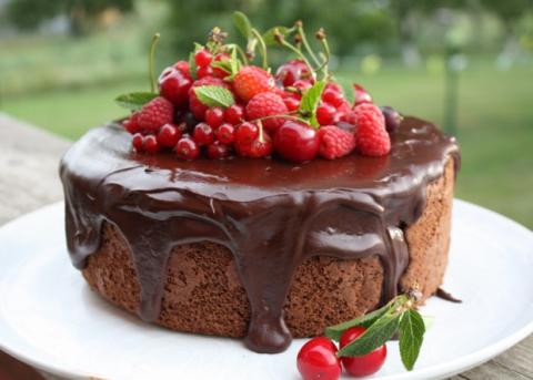 Fantastická čokoládovo - ovocná torta bez múky - recept postup 13
