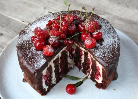 Fantastická čokoládovo - ovocná torta bez múky - recept postup 14