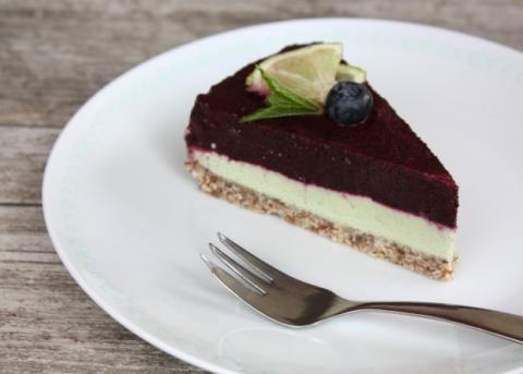 RAW čučoriedková torta - recept postup 14