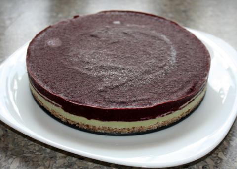 RAW čučoriedková torta - recept postup 11