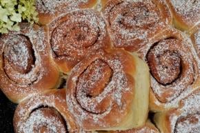 Kysnuté škoricové slimáky, recept, melisa