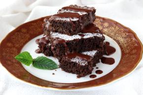 Šťavnatý hrnčekový cuketový koláč, recept, Kamila
