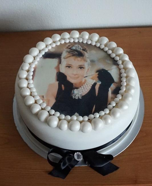 S Audrey Hepburn, torta, Narodeninové torty S Audrey Hepburn, torta, Narodeninové torty, zabinka, 1