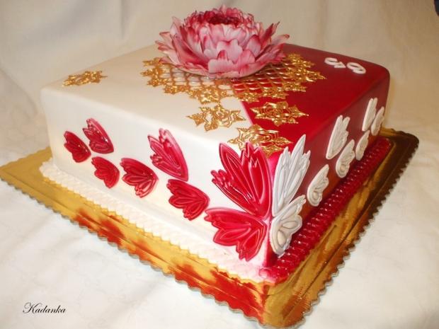 Carmínovo biela so zlatou krajkou, torta, Narodeninové torty Carmínovo biela so zlatou krajkou, torta, Narodeninové torty, Kadanka, 1