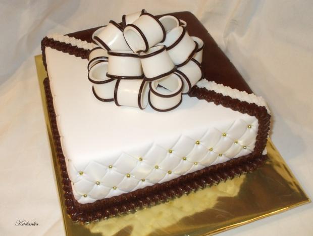 Čokoládovo biela s mašľou, torta, Narodeninové torty Čokoládovo biela s mašľou, torta, Narodeninové torty, Kadanka, 1