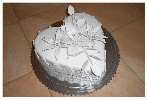 Svadobné srdiečko s jedlými diamantami, torta, Svadobné torty, dakota14, 1