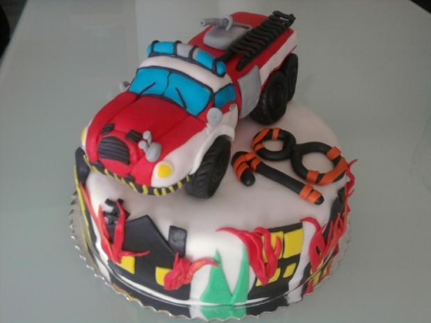 moje zaciatocne dielka :-), torta, Torty autíčka, vláčiky, liba68, 1