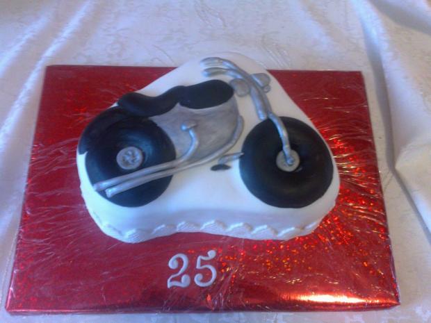 k 25 narodeninám, torta, Športové torty, tretinka, 1