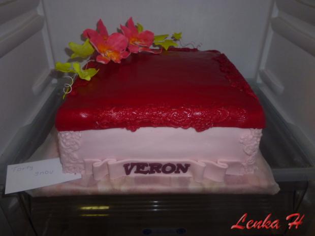 darčeková krabica, torta, Narodeninové torty, Ladu-lienka, 1