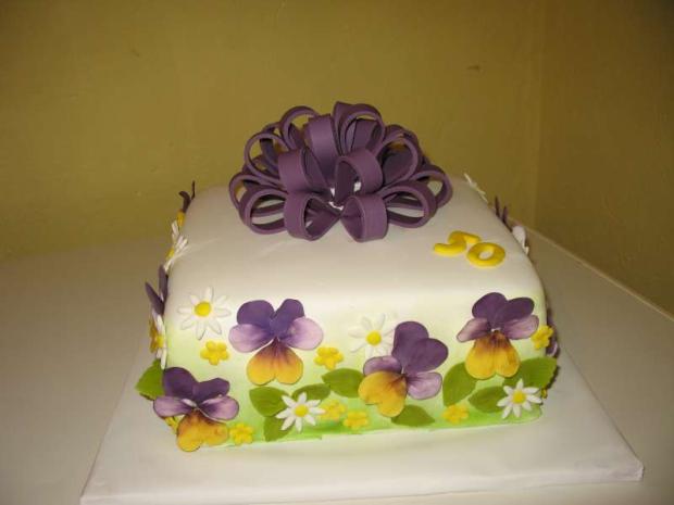 S fialkami, torta, Narodeninové torty, DášaL, 1