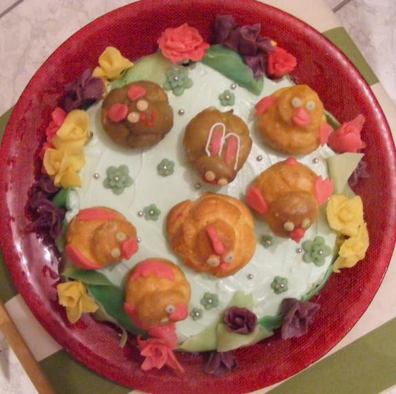 Velkonocna s profiteroles figurkami, torta, Veľkonočné torty Velkonocna s profiteroles figurkami, torta, Veľkonočné torty, ZuZ dFleur, 1