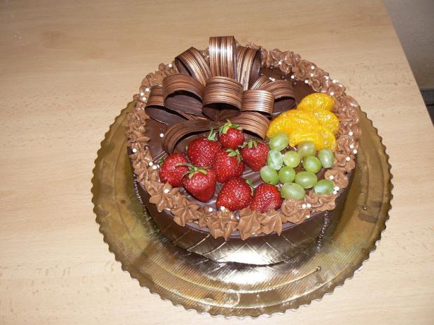 Čokoládová tortička s ovocím a plastickou čokoládou okolo, torta, Čokoládové torty Čokoládová tortička s ovocím a plastickou čokoládou okolo, torta, Čokoládové torty, yvetta11111, 1