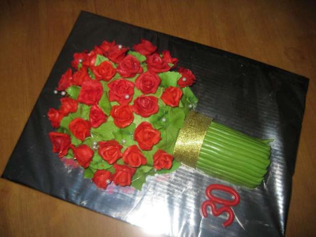 kytica červených ruží, torta, Narodeninové torty kytica červených ruží, torta, Narodeninové torty, evinaf, 1