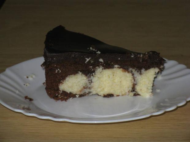 Cokoladová torta s tvarohovo-kokosovými guľkami, torta, Čokoládové torty, Magdalienka, 1