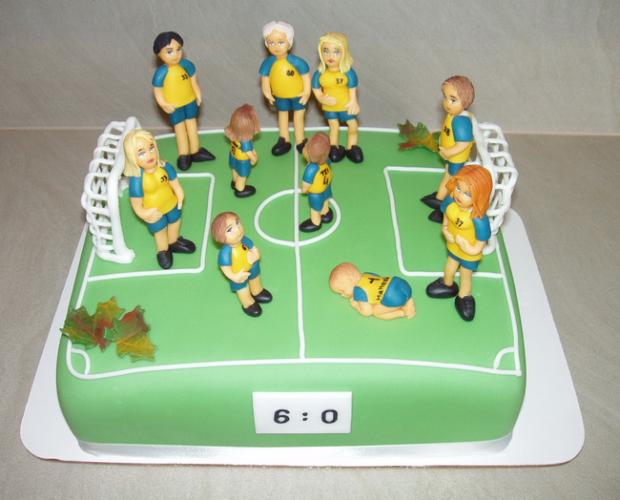 Futbalové ihrisko 10 hráčov-rodina, torta, Narodeninové torty, zabinka, 1