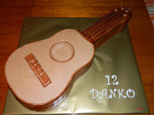 gitara, torta, Narodeninové torty gitara, torta, Narodeninové torty, sidorova, 1