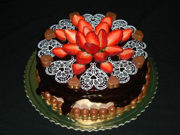 coko s krajkou a jahodkami, torta, Čokoládové torty coko s krajkou a jahodkami, torta, Čokoládové torty, livushka, 1