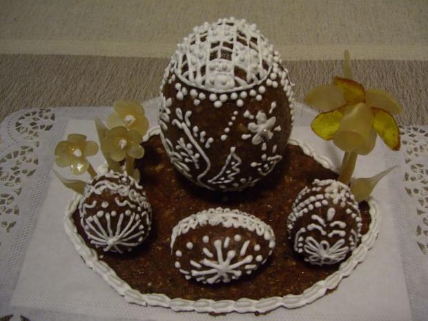 Veľkonočná kompozícia- pálený cukor, karamel, torta, Veľkonočné torty Veľkonočná kompozícia- pálený cukor, karamel, torta, Veľkonočné torty, Danval, 1