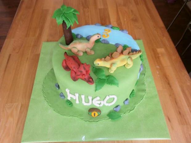 s dinosaurami, torta, Ostané torty pre deti, lesajka, 1