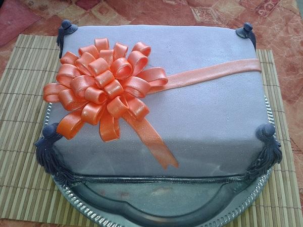 S veľkou mašľou, torta, Narodeninové torty, Drozdica, 1