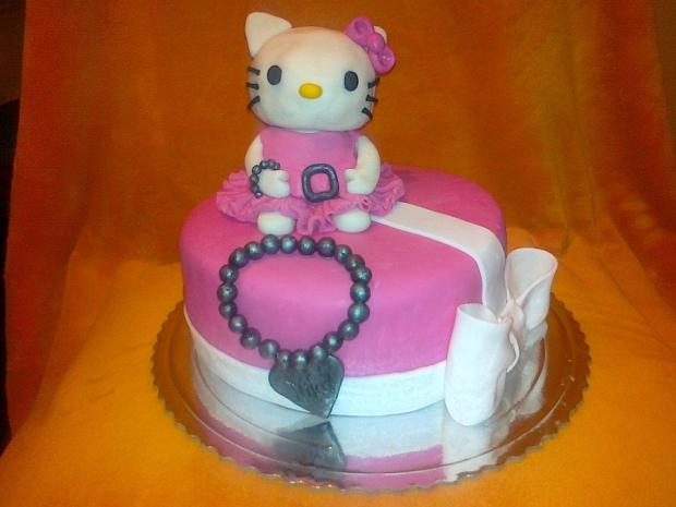 Hello Kitty pre dospelu slecnu, torta, Torty pre dievčatá, monulik911, 1