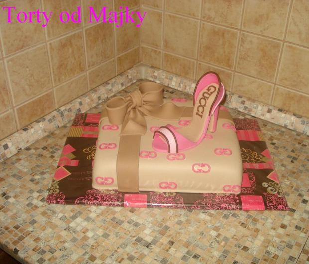 Krabička s GUCCI lodičkou, torta, Narodeninové torty, drobecek, 1