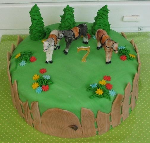Z koníkmi , torta, Narodeninové torty, atigram, 1