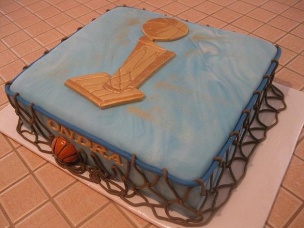 S pohárem NBI, torta, Narodeninové torty, monceb, 1
