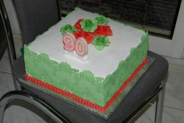 krajkova k narodeninam, torta, Narodeninové torty, monilik, 1