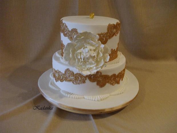 Svadobná do daru v zlato bielom s pivóniou, torta, Svadobné torty Svadobná do daru v zlato bielom s pivóniou, torta, Svadobné torty, Kadanka, 1