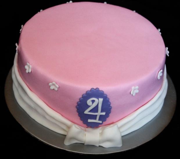 Jemna pre malu slecnu, torta, Torty pre dievčatá Jemna pre malu slecnu, torta, Torty pre dievčatá, Spagi, 1