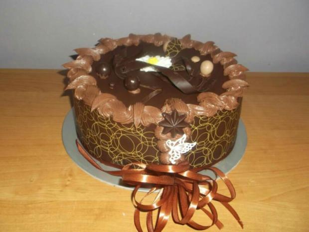 Čokoládová s čokotransférom, torta, Čokoládové torty Čokoládová s čokotransférom, torta, Čokoládové torty, Zuzana 9, 1