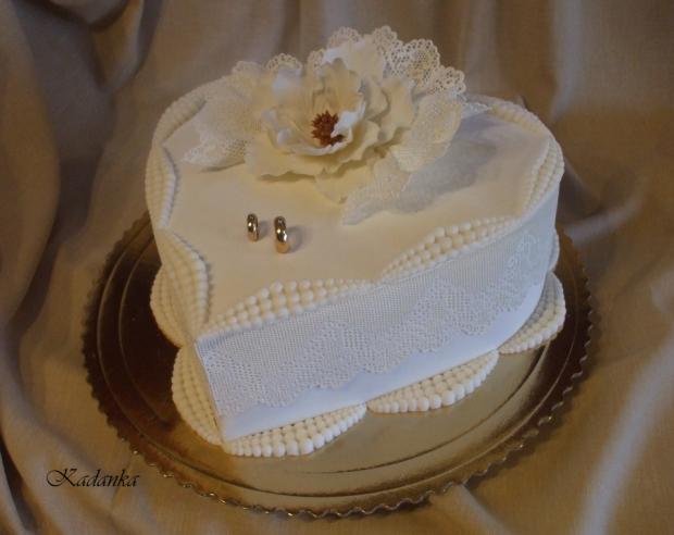 Svadobná do daru v bielom, torta, Svadobné torty, Kadanka, 1