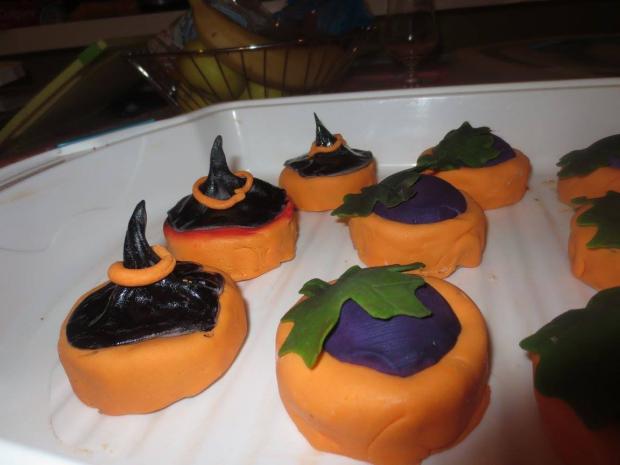 Minitortičky Halloween, torta, Ostané torty pre deti Minitortičky Halloween, torta, Ostané torty pre deti, gongolka, 1