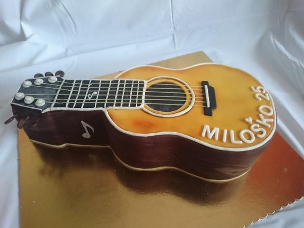 Narodeninova gitara, torta, Narodeninové torty Narodeninova gitara, torta, Narodeninové torty, Blacksun, 1