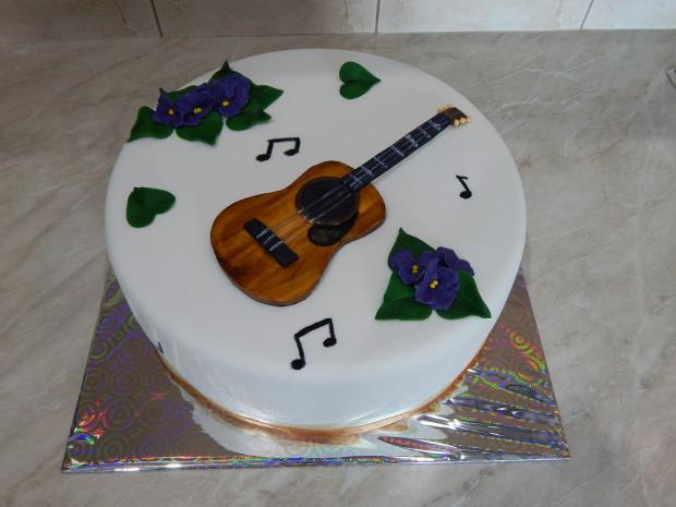 S gitarou, torta, Narodeninové torty, Iveta Barlíková, 1