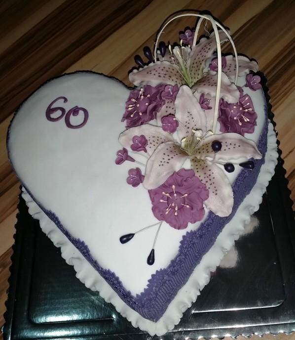 Fialové srdiečko na želanie :-), torta, Narodeninové torty, MartinaO, 1