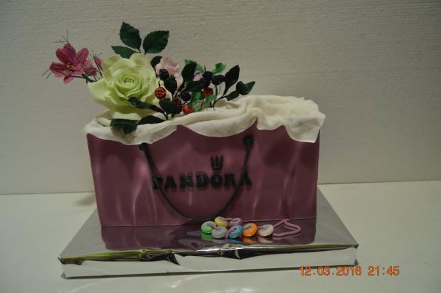 darčekova taška, torta, Netradičné torty darčekova taška, torta, Netradičné torty, Dancul, 1