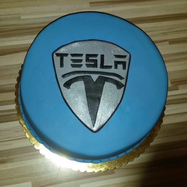 Tesla, torta, Narodeninové torty, KatarínaBA, 1