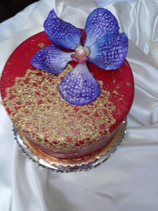 zámocká.... s plátkovým zlatom, torta, Narodeninové torty zámocká.... s plátkovým zlatom, torta, Narodeninové torty, Tatjana Dobrovičová, 2