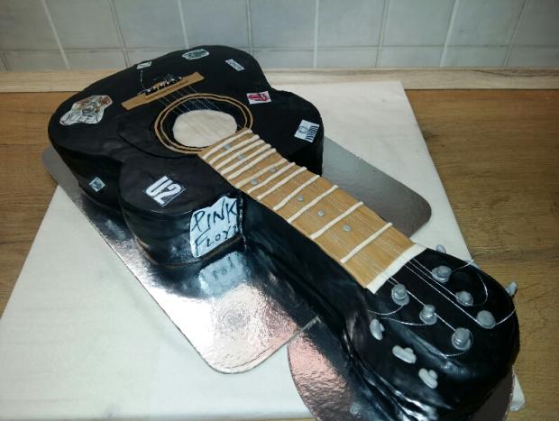 Gitara, torta, Netradičné torty, Zuzana Habšudová, 1