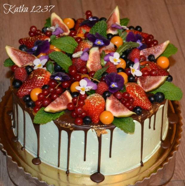 s jedlými kvetmi a 24 karátovým jedlým zlatom, torta, Drip torty, katka1237, 1