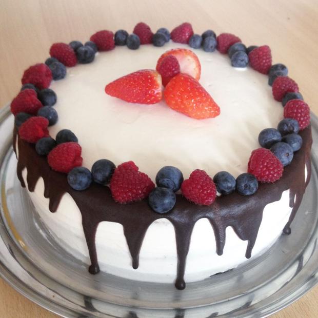 Vanilková torta s mascarpone tvarohovým krémom a ovocím, torta, Narodeninové torty, Cakes by Alexandra, 1