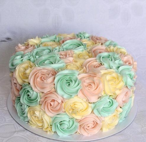 S krémovými ružami, torta, Narodeninové torty, amerika, 1