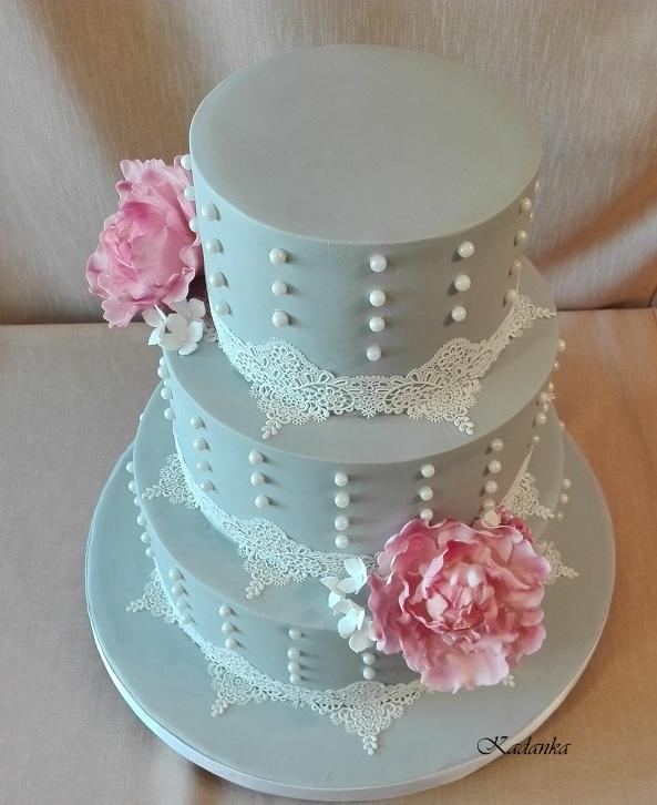 Svadobná v sivo bielom šate s pivóniami , torta, Svadobné torty Svadobná v sivo bielom šate s pivóniami , torta, Svadobné torty, Kadanka, 4