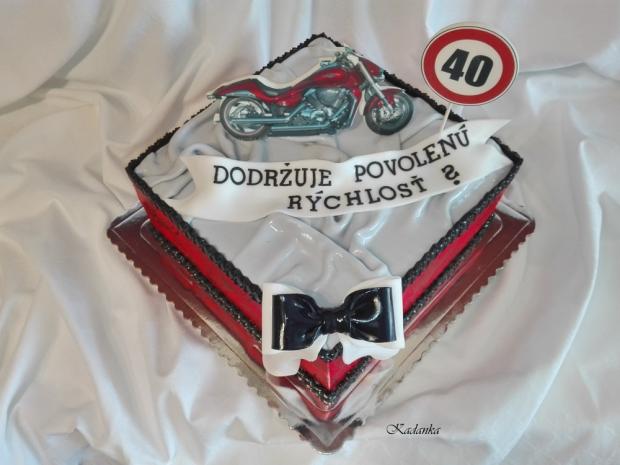 Dezertík s motorkou Suzuki intruder choper, torta, Narodeninové torty, Kadanka, 2