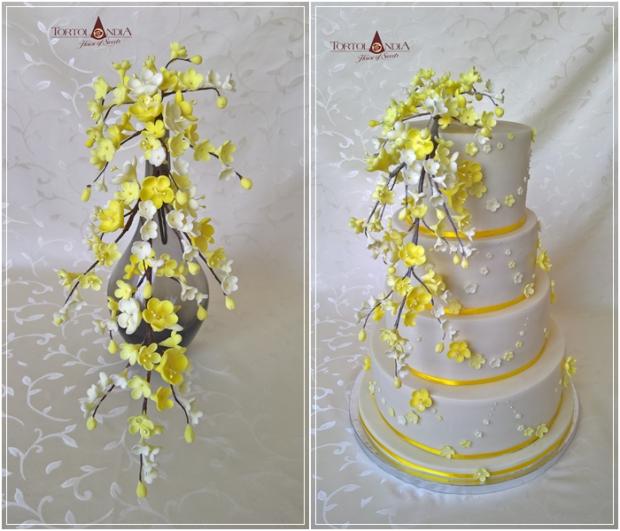 Svadobná smotanová s cukrovou kyticou, torta, Svadobné torty Svadobná smotanová s cukrovou kyticou, torta, Svadobné torty, Tortolandia.sk, 1