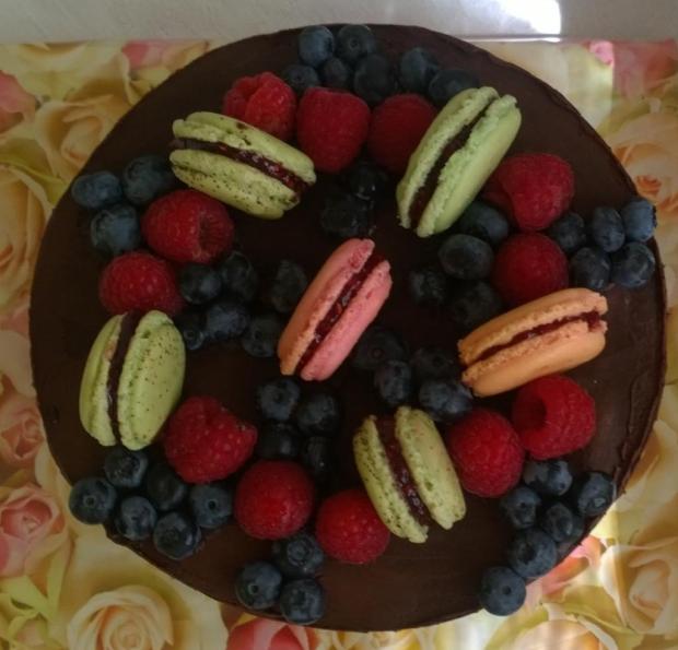 Sacherova torta s macronkami a čerstvým ovocím..., torta, Čokoládové torty Sacherova torta s macronkami a čerstvým ovocím..., torta, Čokoládové torty, Mariolka, 2