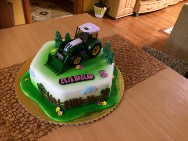 s traktorom, torta, Torty autíčka, vláčiky, emili, 1